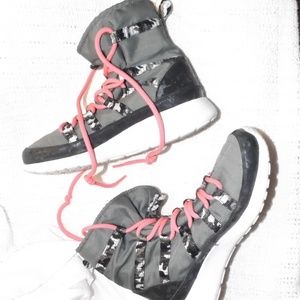 Nike Rosherun Hi Print sneakerboot 4.5 Youth